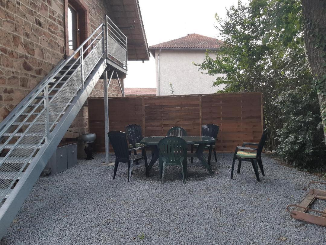 Chambre D Hote La Grange Pommiers  Exterior photo